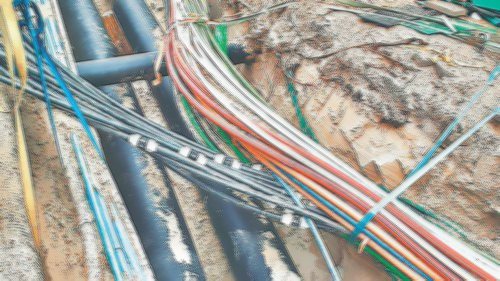 地下電纜